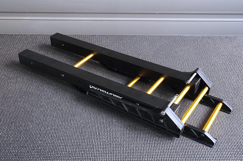 RC Car Display Rack (fuer 2 Modelle) 200x240x475mm