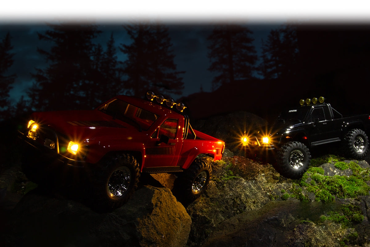 HPI Venture18 1/18 1985 Toyota Hilux SR5 4WD Crawler RTR